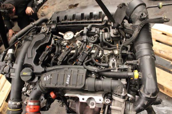 MOTEUR CITROEN / PEUGEOT 1.2VTI , PURETECH CODE ( HNZ OU HN01 10XVCA3 ) - Vue 1